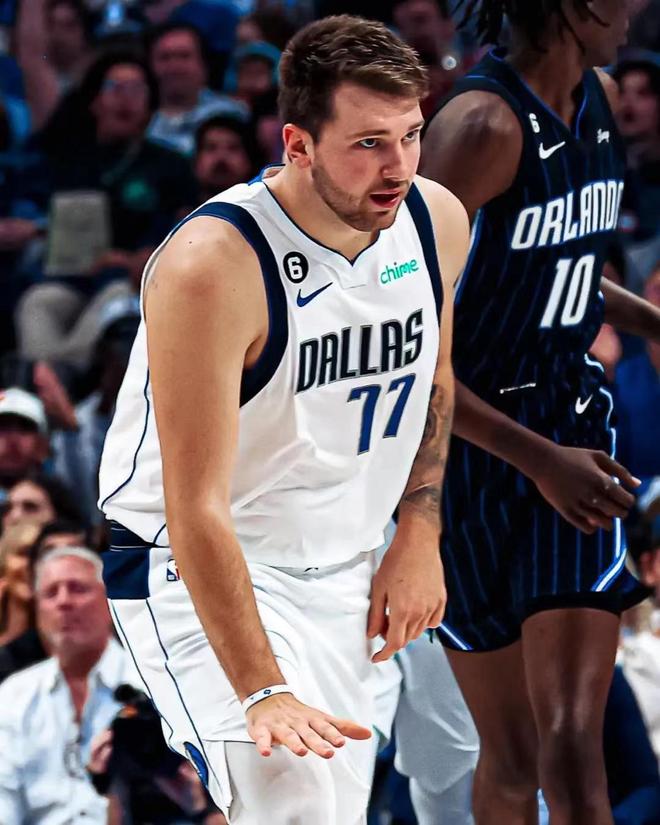 曝本轮中超两场争冠战将采用外籍主裁 赛季首次单轮双洋哨